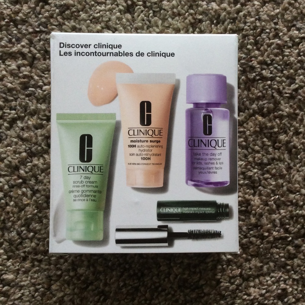 Clinique Sample Set